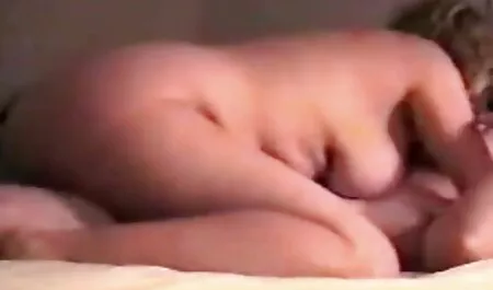 يه سياه ، يه کانال فیلم شهوانی مو طلايي.