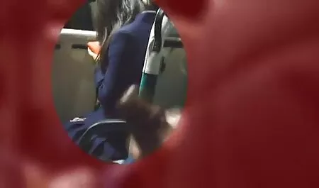 نگاه در آینه ، دشوار، و سخت لینک کانال تلگرام شهوانی ، یک دختر با خالکوبی.