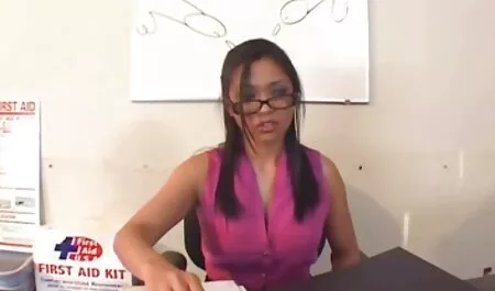 زنان لینک شهوانی آسیایی با سیم.