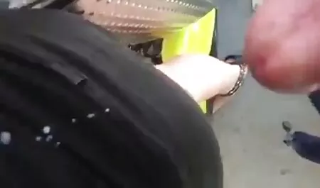 متقاعد کردن پخت و پز با کمک یک شخص ضربه و شهوانی تلگرام لعنتی.