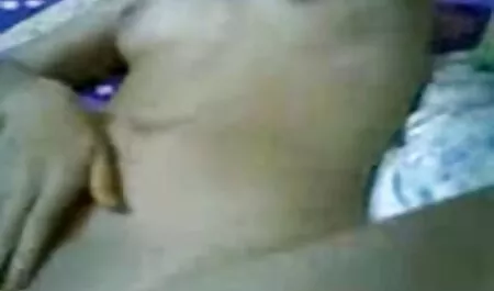 مرد عضلانی farts کانال تلگرام سایت شهوانی در گربه بدون روانکاری.